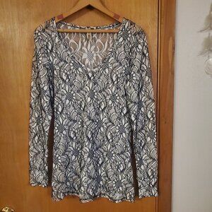 BKE Eased Floral Sheer Lace Top Womens Large Long Sleeve Black/White